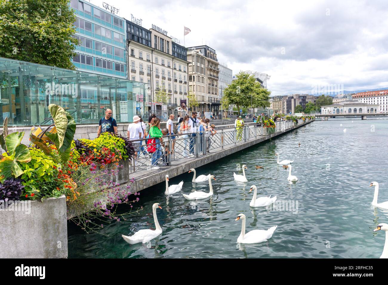 Flusspromenade (Promenade du Lac), Quai du Général-Guisan, Genf (Genève) Kanton Genf, Schweiz Stockfoto