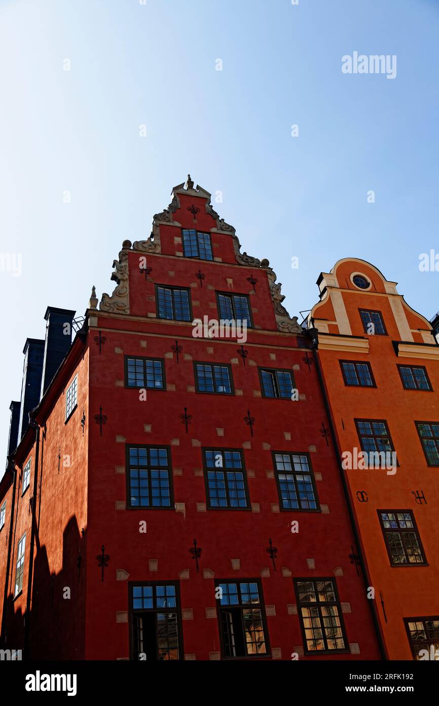 Stockholm, Schweden - 24. Mai 2023: Häuser in der Altstadt von Stortorget Stockfoto