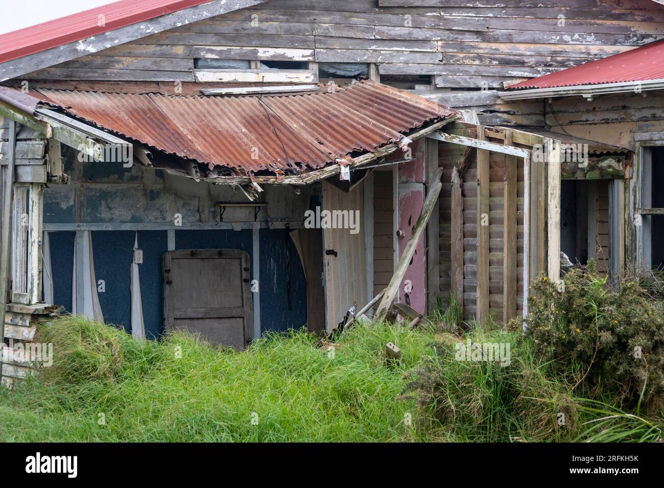 Verlassenes Haus, Cape Egmont, Taranaki, Nordinsel, Neuseeland Stockfoto