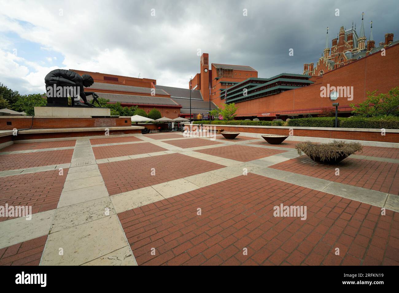 London, England, Vereinigtes Königreich - 31. Juli 2022. British Library in London. Die britische Nationalbibliothek ist eine der beiden größten Bibliotheken der Welt Stockfoto