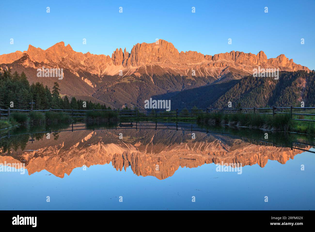 Wuhnleger Weiher, Teich, vor Rosengarten, Tiers, Südtirol, Italien Stockfoto