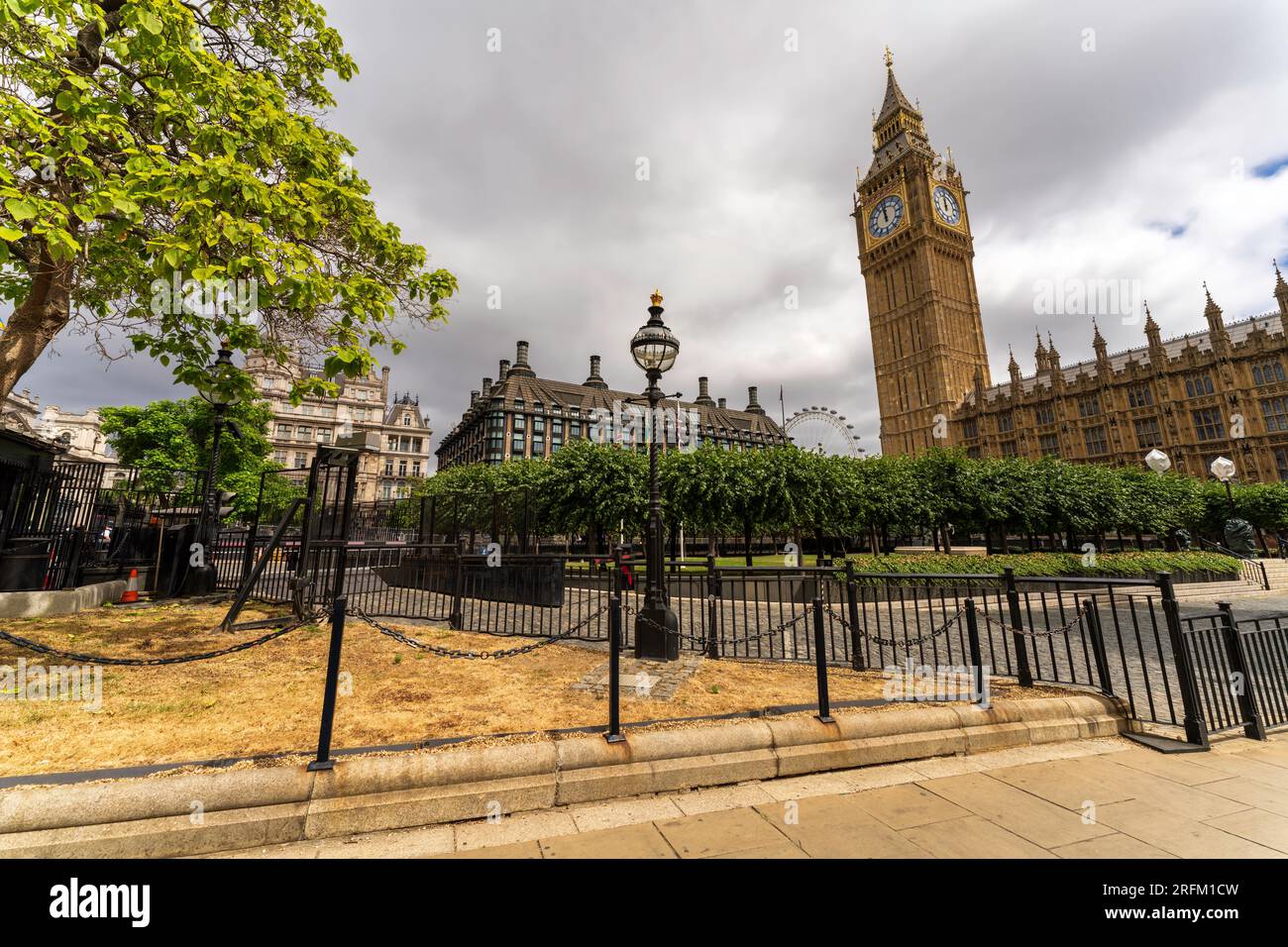 London, England, Großbritannien - 3. August 2022. Elizabeth Tower mit Big Ben, der Großen Glocke der Großen Uhr im Palace of Westminster, britisches Parlament. Stockfoto