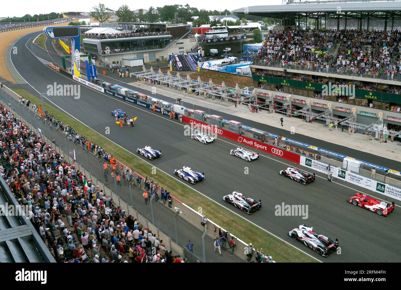 Der Start des 2014 Le mans 24-stündigen Rennens Stockfoto