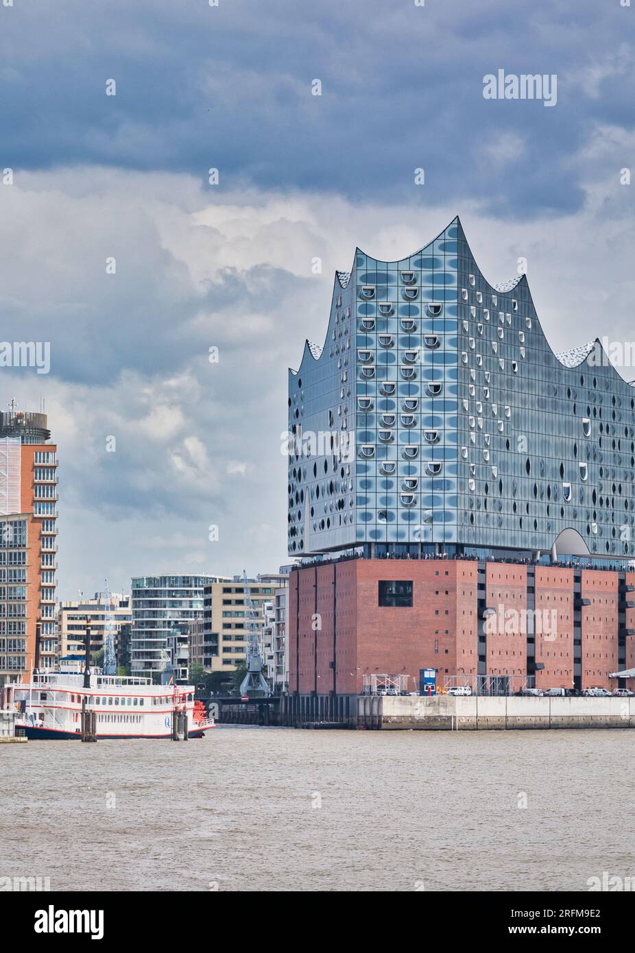 Elb Philharmonie Konzerthalle, entworfen von Herzog & Meuron und eröffnet 2017, HafenCity, Hamburg Stockfoto