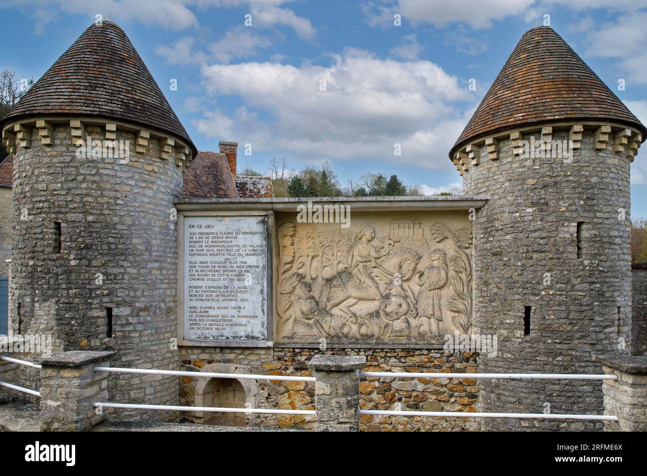 Frankreich, Normandie, Calvados, Bessin, Falaise, rue de la Roche, Fontaine d'Arlette, Stockfoto