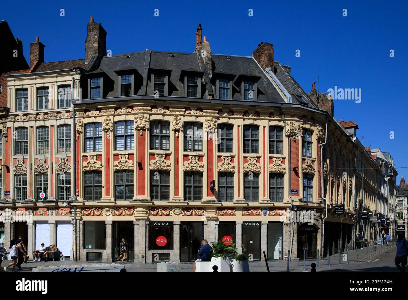 Frankreich, Region Hauts-de-France, Departement Nord, Lille, Vieux Lille, Place de la Bourse, Rue de la Grande Chaussée, Stockfoto