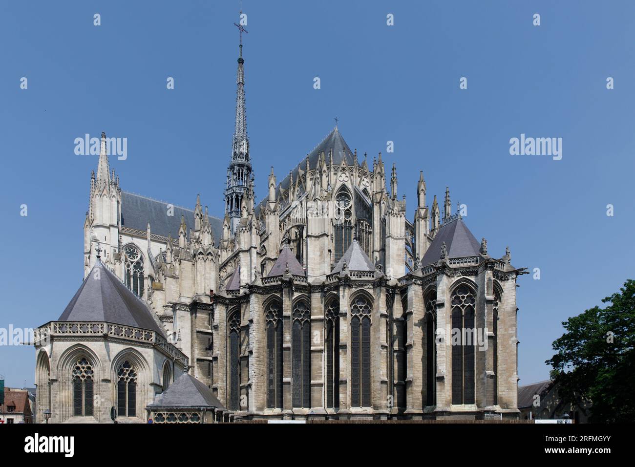Frankreich, Region Hauts-de-France, Departement Somme, Amiens, Place Saint-Michel, Apse der Kathedrale von Amiens (Basilika unserer Lieben Frau von Amiens) Stockfoto