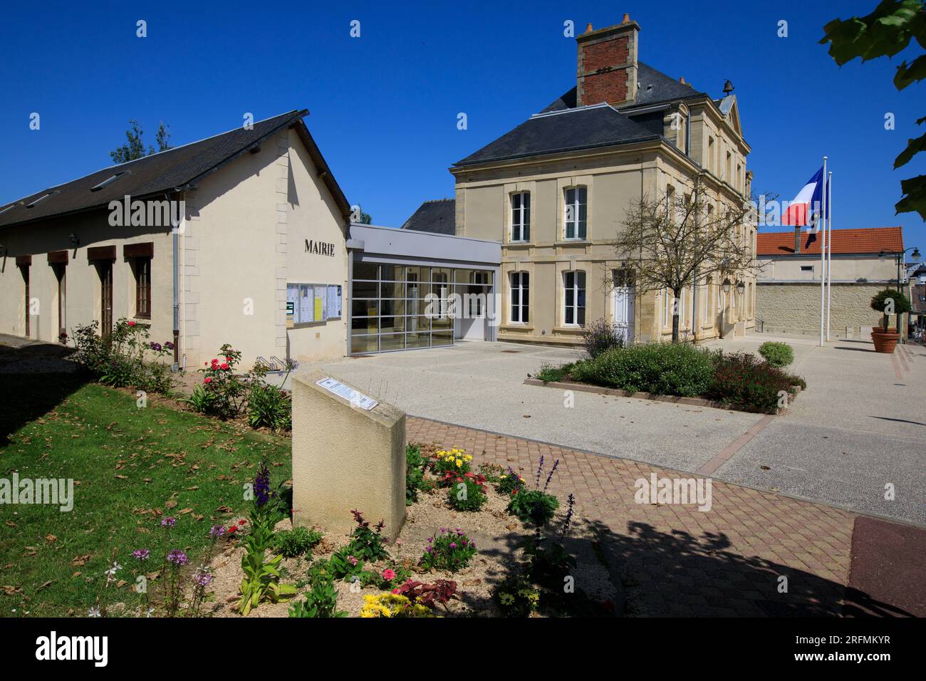Frankreich, Normandie, Departement Calvados, D-Day Beaches, Arromanches, Rathaus und Gendarmerie (Polizeirevier) Stockfoto