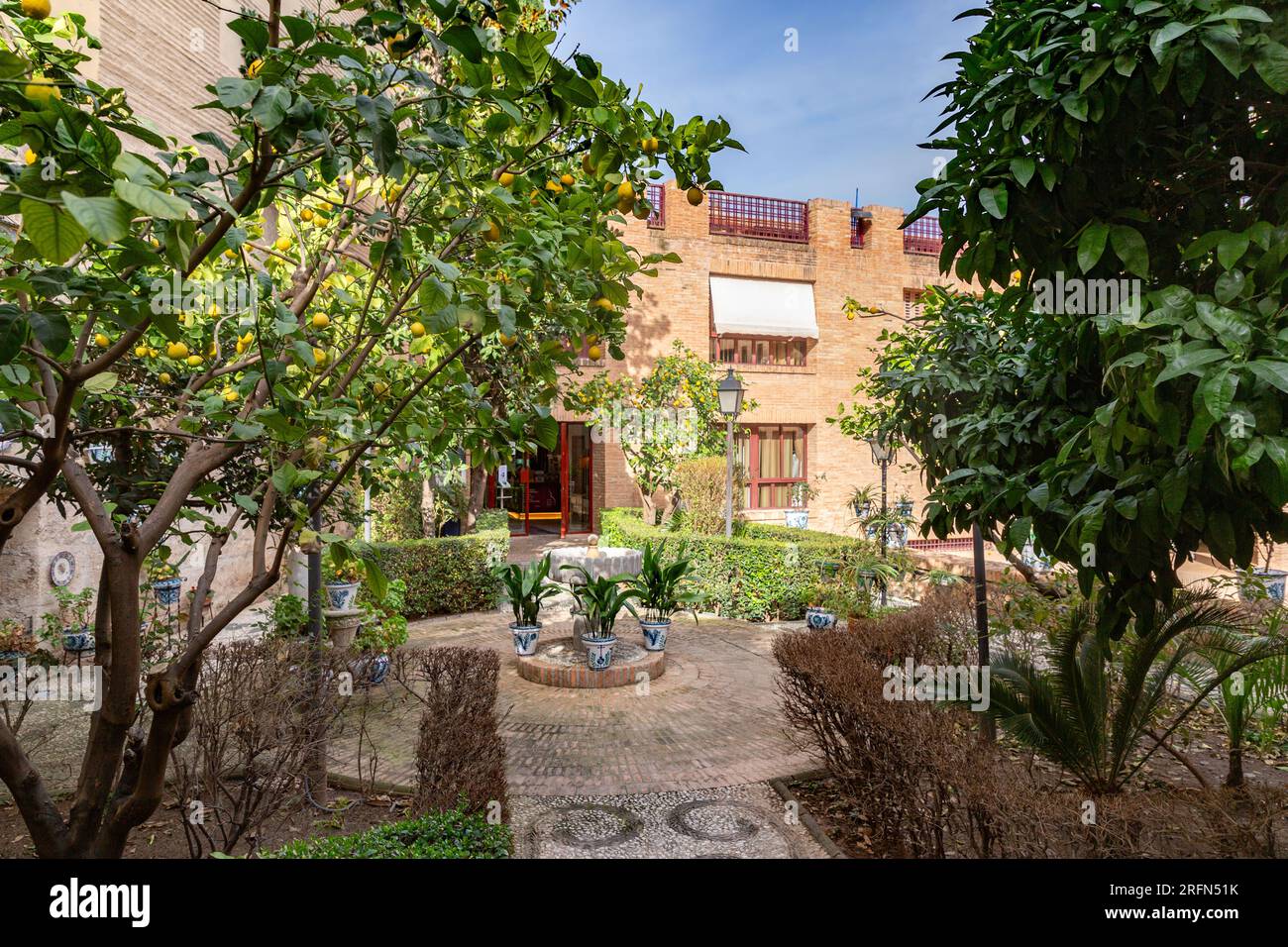 Granada, Spanien 23. Februar 2022 Das San Rafael Hospital ist ein