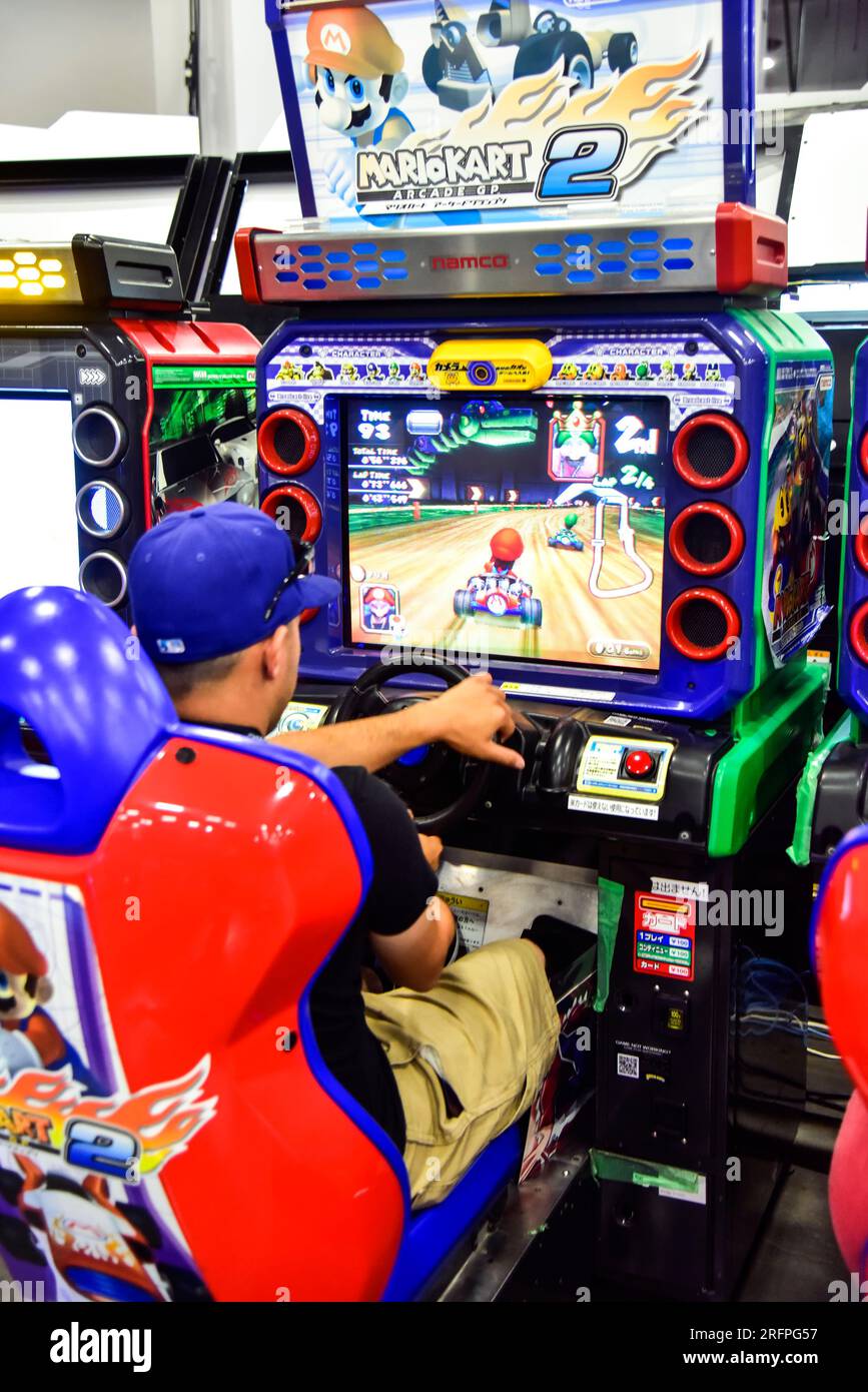 Las Vegas, Nevada, USA.4. August 2023. Gamer genießen die Arcade-Spiele auf Evo 2023 im Mandalay Bay Resort in Las Vegas. Kredit: Ken Howard/Alamy Stockfoto