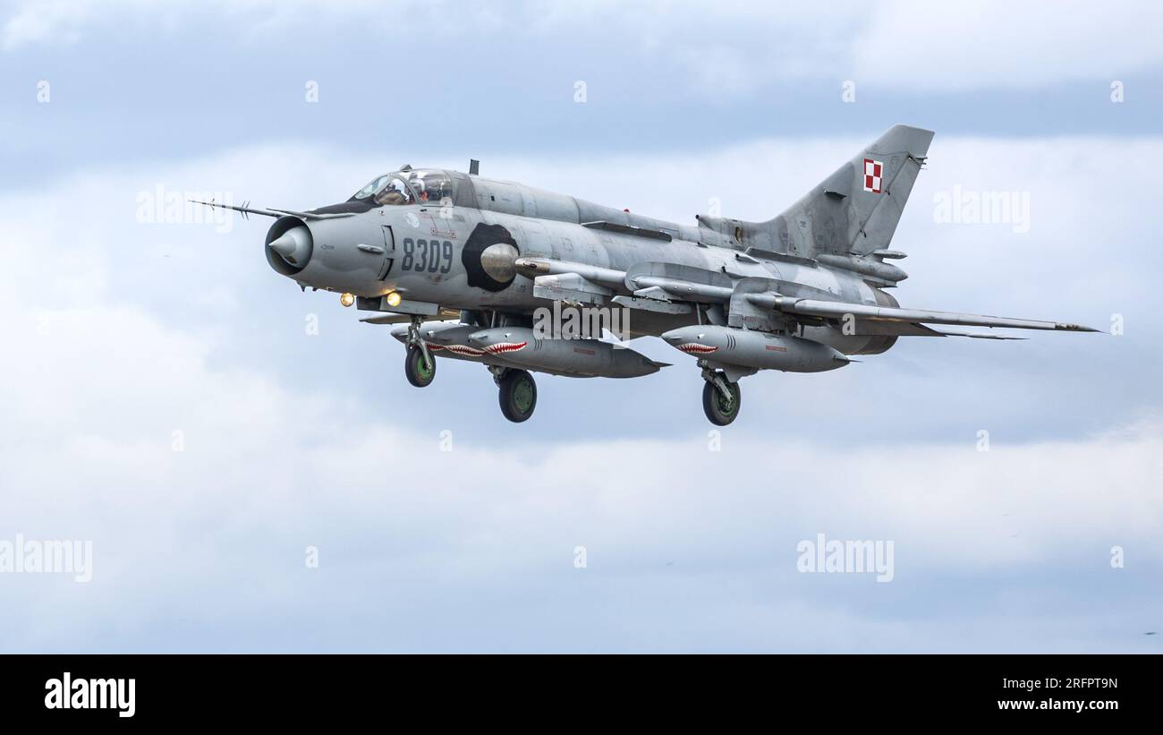 Polnische Luftwaffe - Sukhoi Su-22M4, Ankunft in RAF Fairford für die Royal International Air Tattoo 2023. Stockfoto