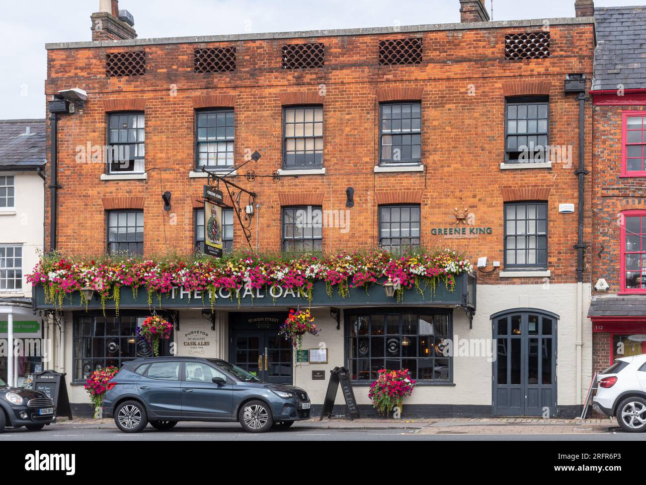Der Royal Oak Pub in der Marlborough High Street, Wiltshire, England, Großbritannien Stockfoto