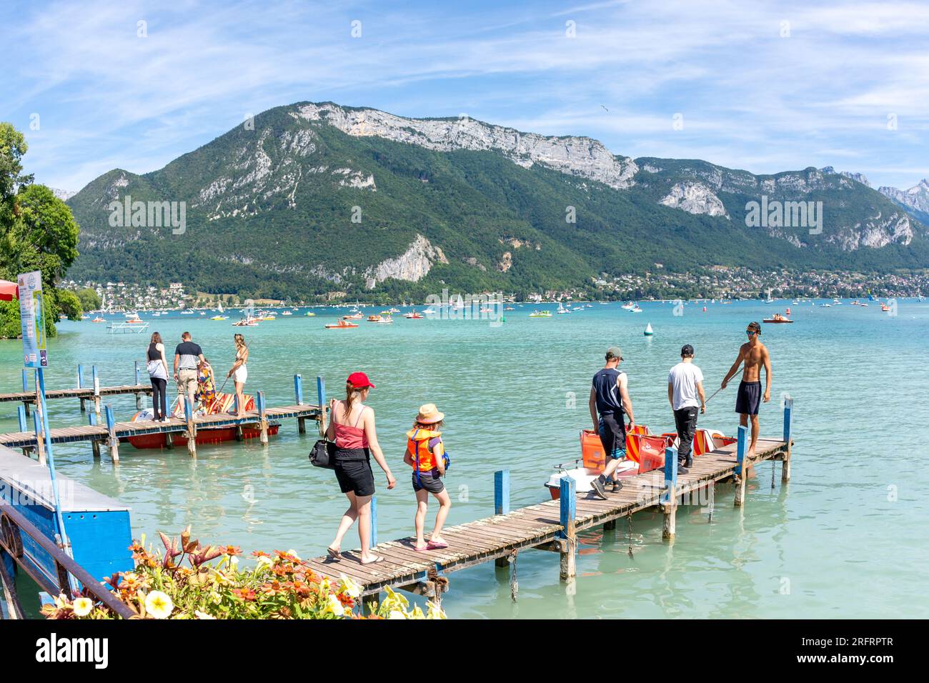 Lake Annecy (Lac d'Annecy), Annecy, Haute-Savoie, Auvergne-Rhône-Alpes, Frankreich Stockfoto