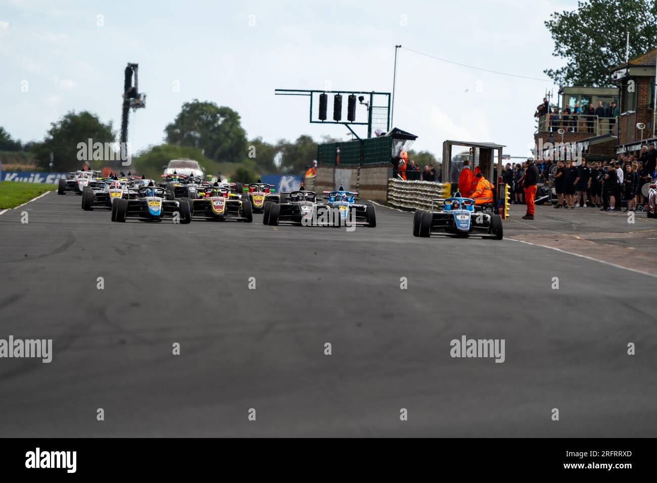 Race Start – British F4 Championship Croft Stockfoto