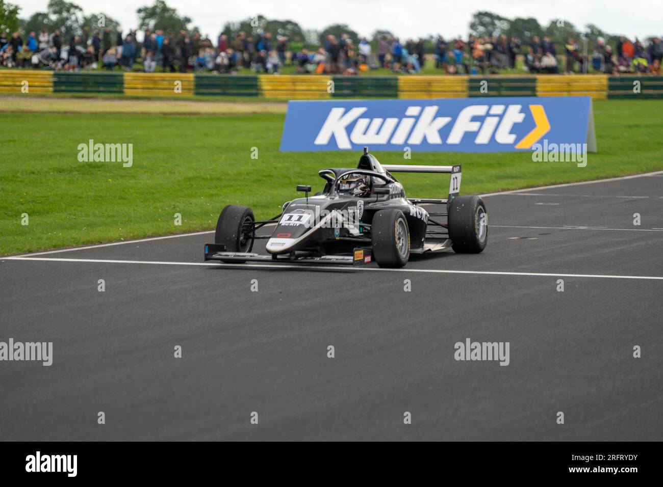 Louis SHARP – Rodin Carlin British Formula 4 Championship Croft Stockfoto