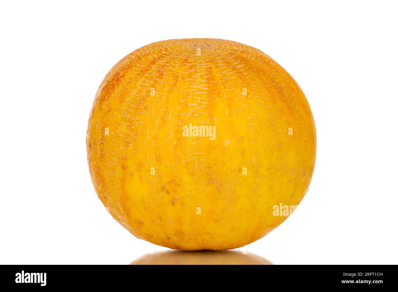 Eine gelbe Melone, Makro, isoliert auf weißem Hintergrund. Stockfoto