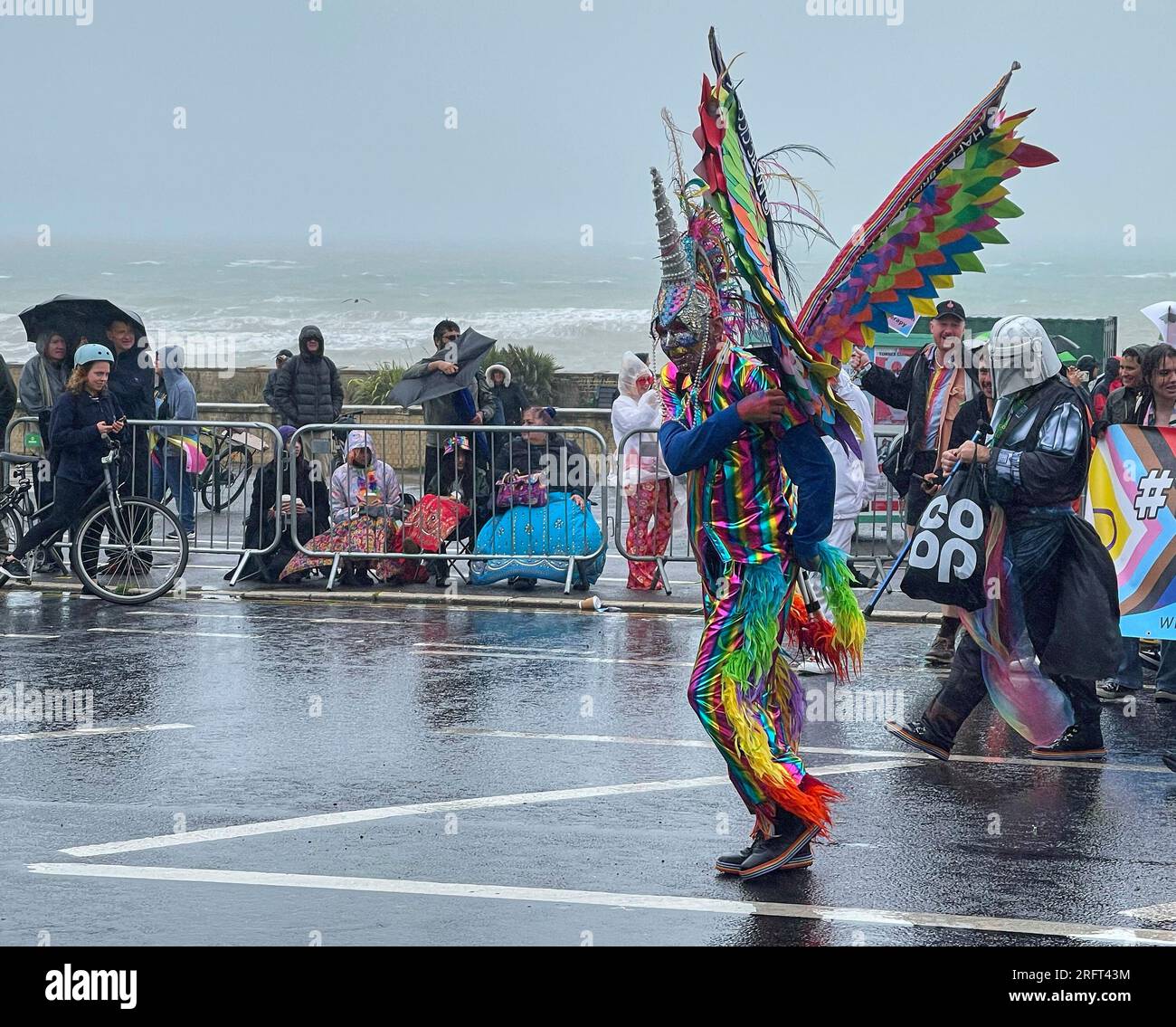 Brighton Pride 2023 bei schlechtem Wetter! Stockfoto