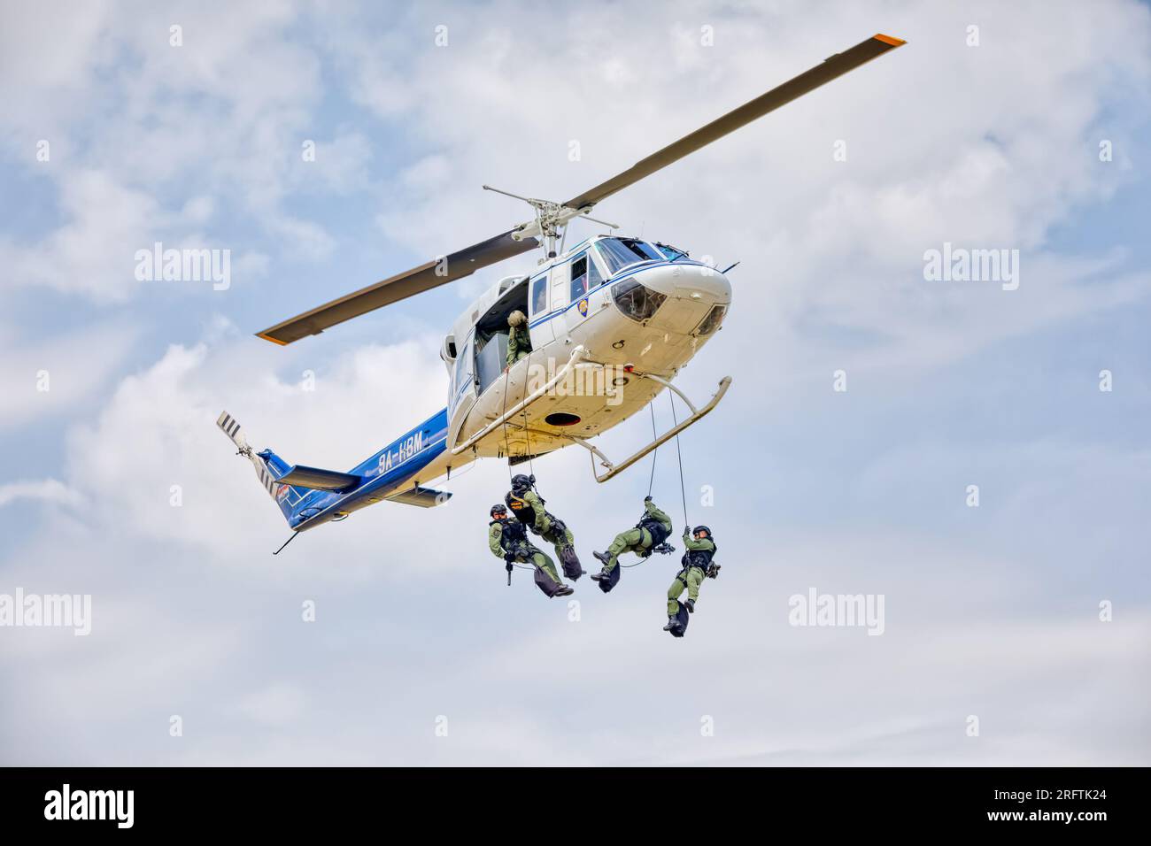 Sonderdemonstration der Polizeieinheit in Varazdin, Kroatien Stockfoto