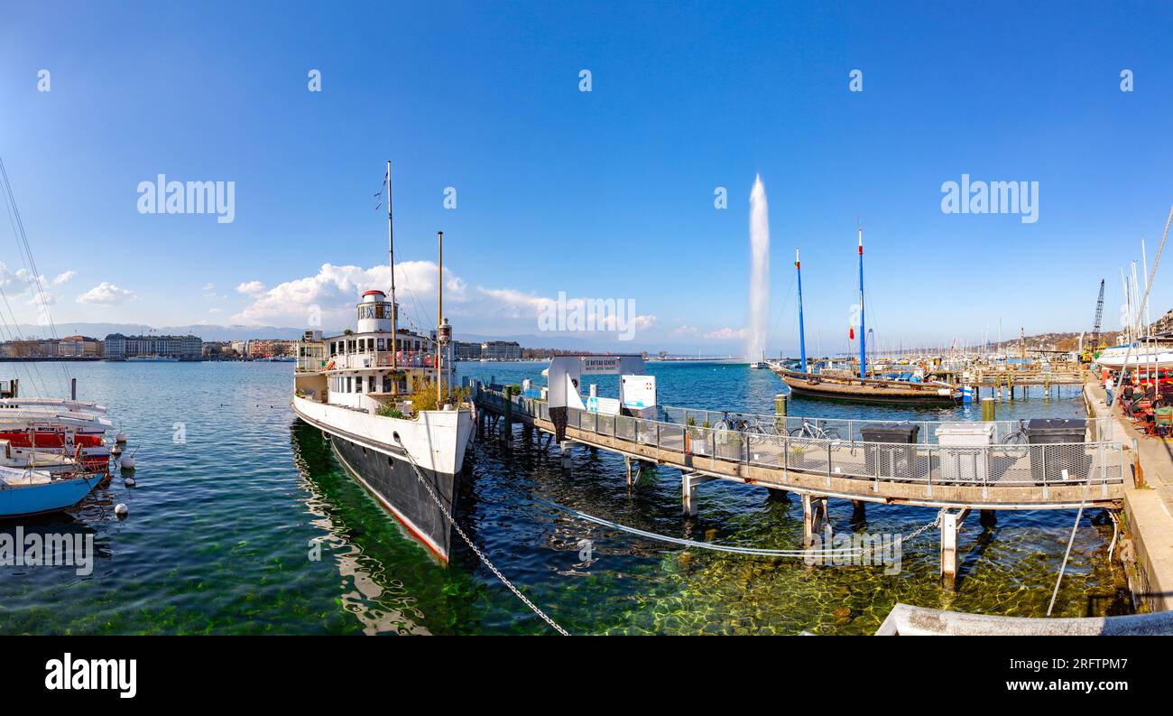 Genf, Schweiz - 25. März 2022: Malerischer Blick vom Genfer See an der Bucht von Genf, dem französischen Teil der Schweiz. Stockfoto