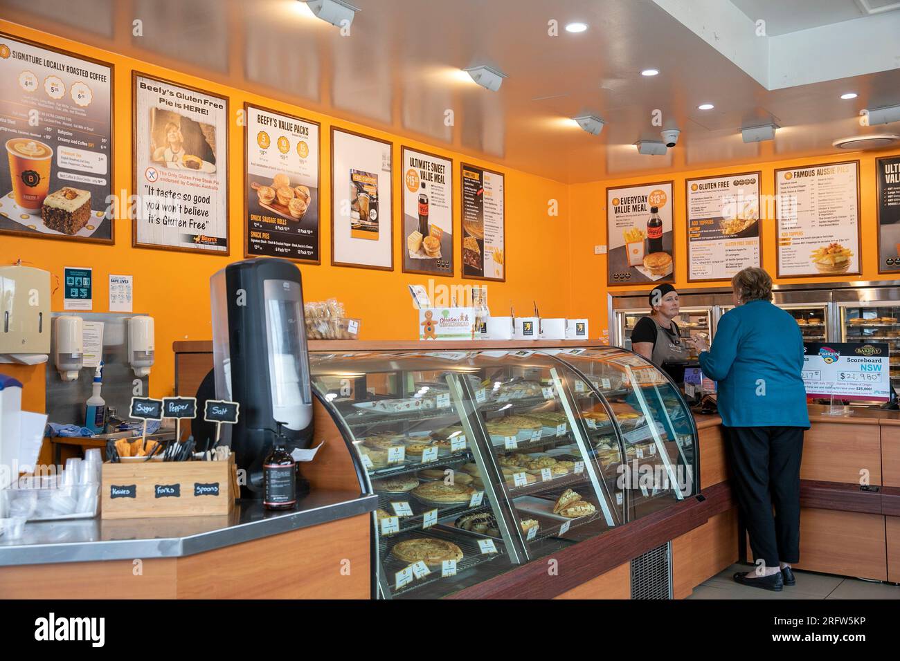 Beefys Pie Shop, australian Pie Shop Beefys Interieur des Ladens in Gympie Queensland, Australien Stockfoto