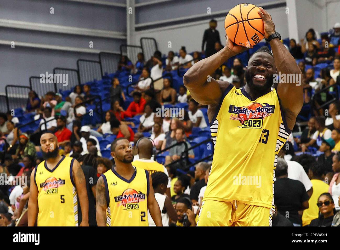 Wilmington, DE, USA. 5. Aug. 2023. BODYBUILDER und Influencer ROBERT WILMOTE (13) nahm am 19. Jährlichen Basketballspiel Duffy's Hope Celebrity am Samstag, den 05. August 2023, in Chase Fieldhouse in Wilmington Teil. ENTF. Erlöse kommen der gemeinnützigen Organisation Duffy's Hope Youth Programming zugute. (Kreditbild: © Saquan Stimpson/ZUMA Press Wire) NUR REDAKTIONELLE VERWENDUNG! Nicht für den kommerziellen GEBRAUCH! Stockfoto