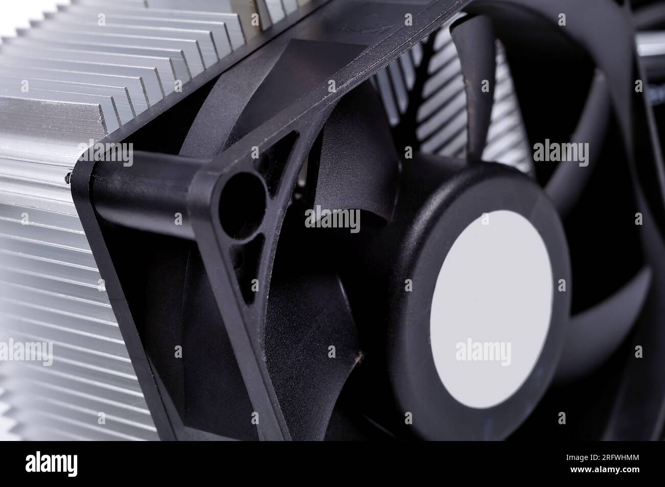schwarze Lüfter mit Kühlkörper Computerprozessor Stockfoto