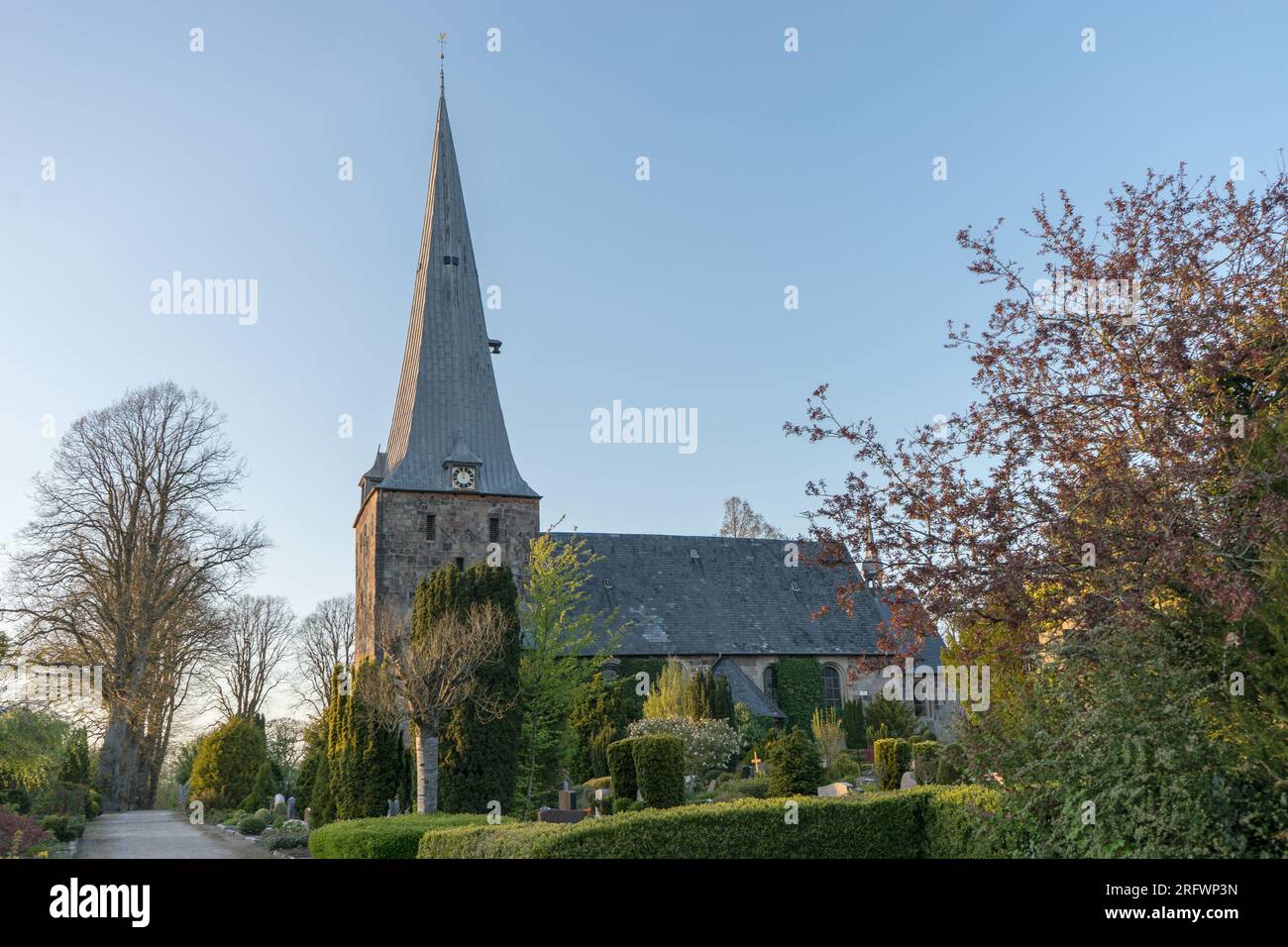 St. Mary's Church in Soerup, Schleswig-Holstein im Frühling Stockfoto