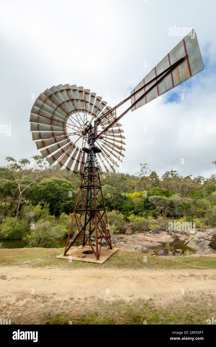 Große Windmühle, Wasserpumpe, Herberton, Australien. Stockfoto