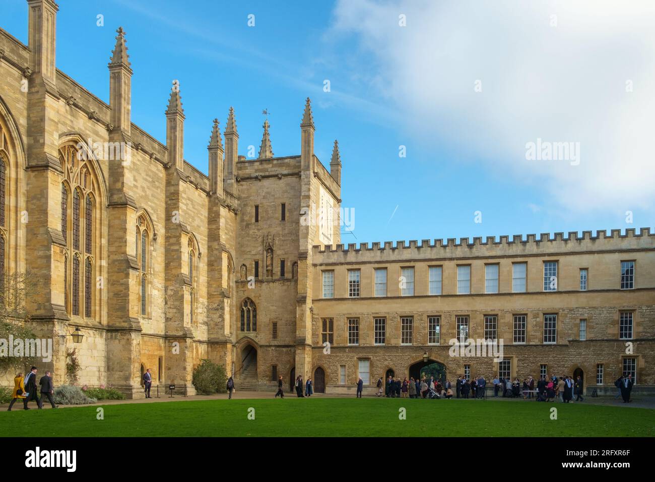 Oxford, Vereinigtes Königreich - November 12. 2022: Abschlusstag am New College, Oxford University. Stockfoto