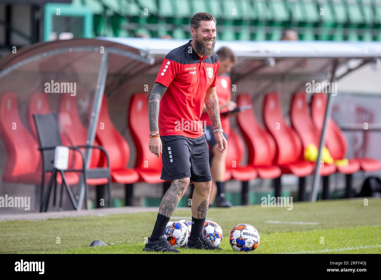 DORDRECHT, NIEDERLANDE - JULI 16: Pascal Bosschaart, stellvertretender Manager des FC Dordrecht, während des Vorsaison-Freundschaftsspiels zwischen dem FC Dordrecht und Stockfoto