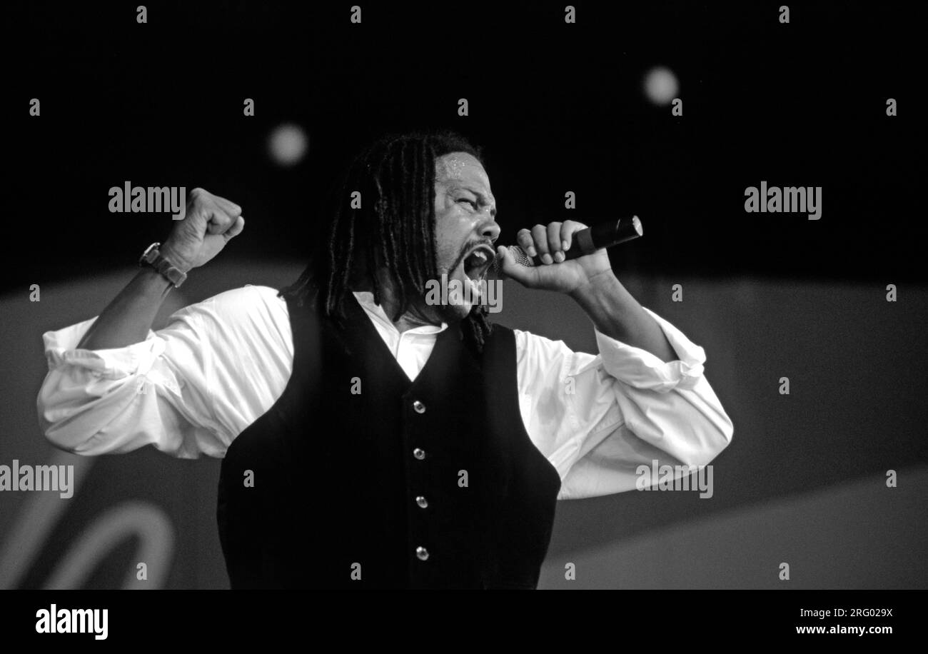 BRENT CARTER singt beim MONTEREY JAZZ FESTIVAL in KALIFORNIEN für DEN TURM DER MACHT Stockfoto