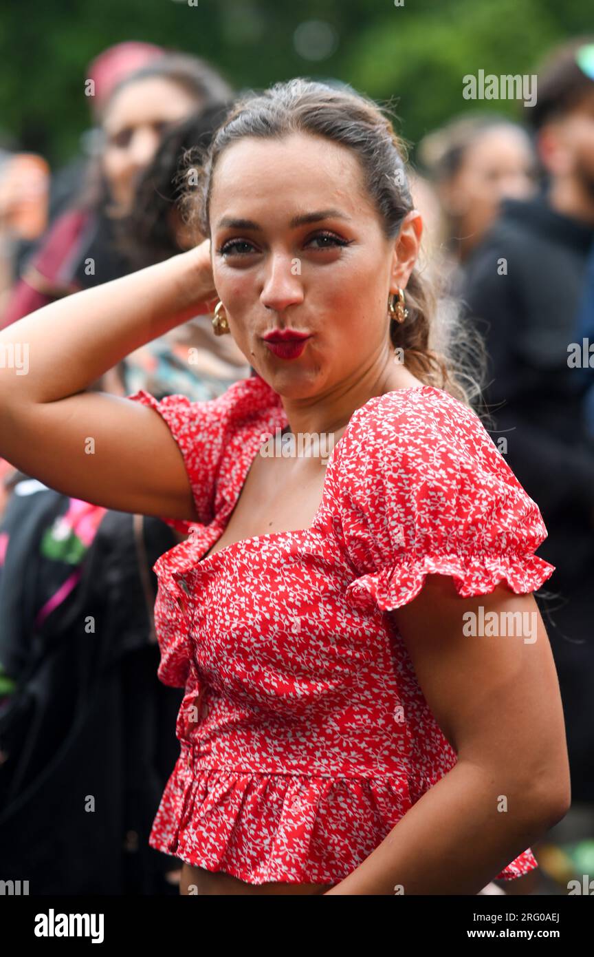 Walpole Park, London, Großbritannien. 5. Aug. 2023. Das größte Latin Music Festival Großbritanniens kehrt in diesem Sommer zum 7. Jahr zurück und zeigt lateinamerikanische Liebe und lateinische Magie im Walpole Park in West-London. Kredit: Siehe Li/Picture Capital/Alamy Live News Stockfoto