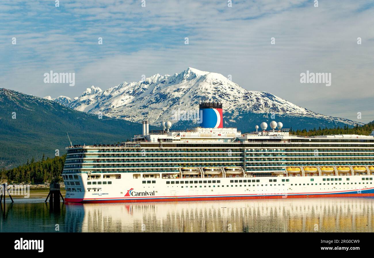 SKAGWAY, ALASKA - 7. Mai 2023: Skagway ist ein Stadtteil in Alaska mit einer Vollzeitbevölkerung von etwa 1.000 Einwohnern. Im Sommer bringen Kreuzfahrtschiffe Stockfoto