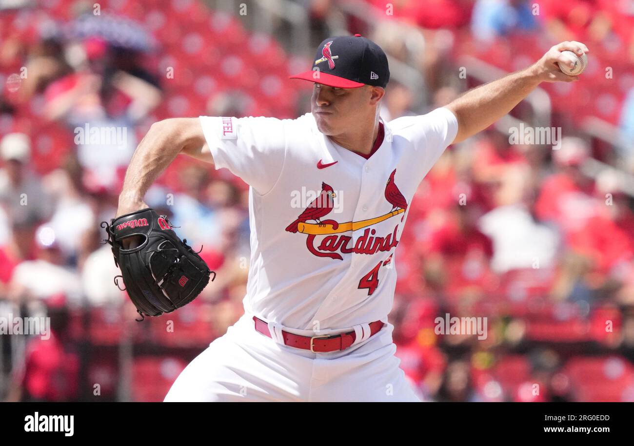 St. Louis, Usa. 06. Aug. 2023. St. John King, der Pitcher der Louis Cardinals, liefert im sechsten Inning im Busch Stadium in St. einen Pitch für die Colorado Rockies Louis am Sonntag, den 6. August 2023. Foto: Bill Greenblatt/UPI Credit: UPI/Alamy Live News Stockfoto