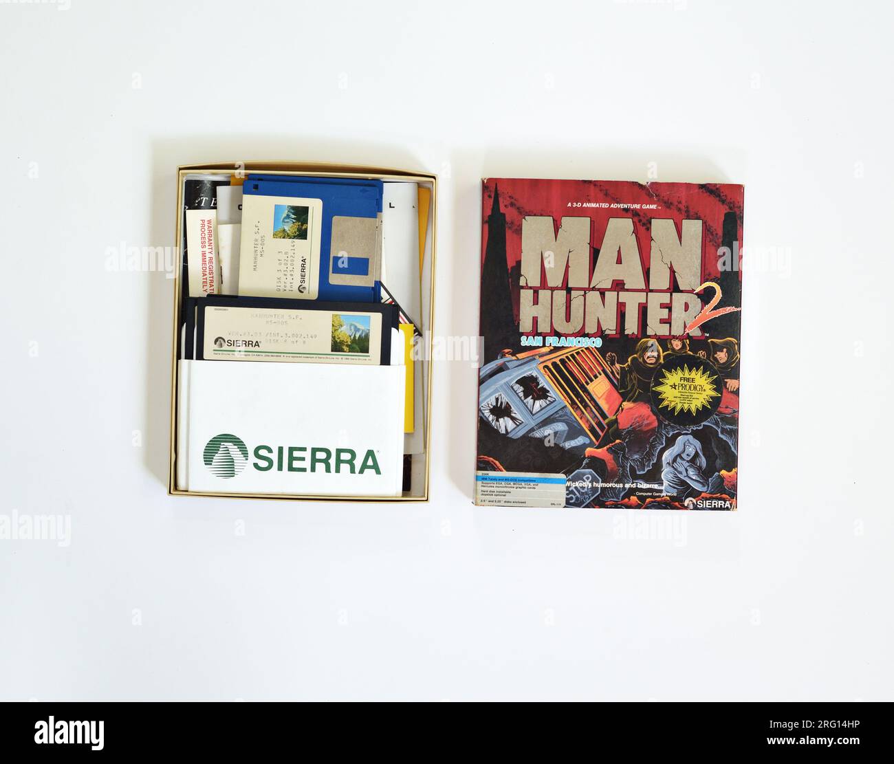 Man Hunter 2; 1989 Box Front Cover Art Illustration und Box Inhalt als flache Lay. Sierra Adventure Games IBM & PC DOS-Games aus Sierra Stockfoto