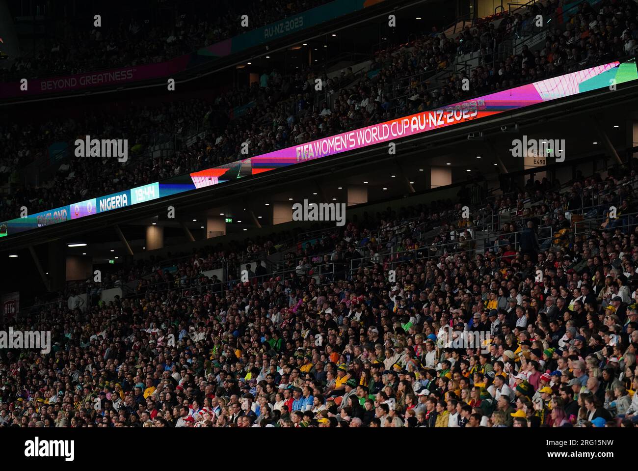 Fans sehen die Action während des Spiels der FIFA Women's World Cup, Runde 16 im Brisbane Stadium, Australien. Foto: Montag, 7. August 2023. Stockfoto