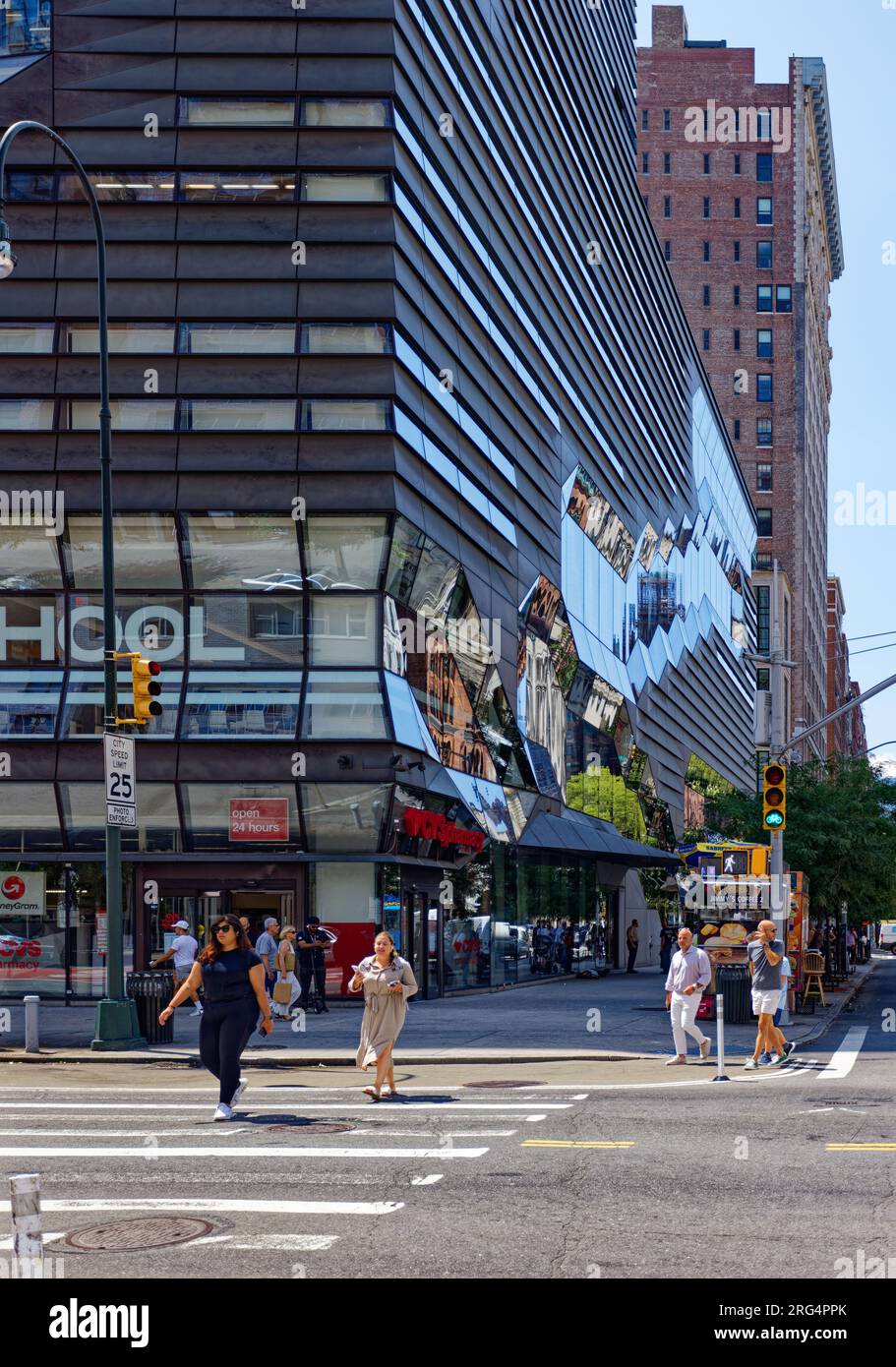 Greenwich Village: University Center ist das Hauptgebäude der New School, 635 Fifth Avenue und East 14. Street. Stockfoto