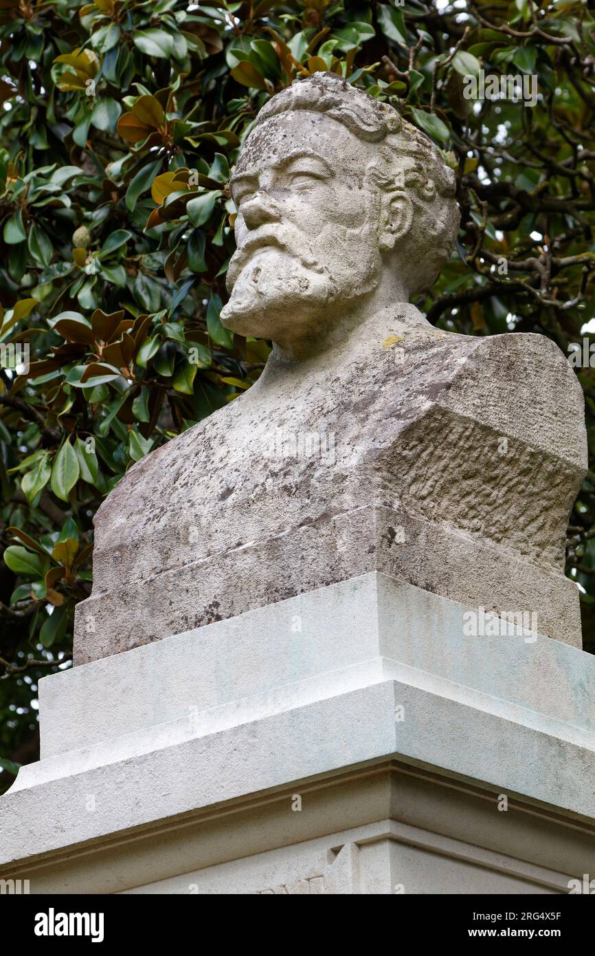 Eine Wiege der Vorstellungskraft - Jules Vernes Büste - Jardin des Plantes - Nantes - Pays de la Loire - Frankreich Stockfoto