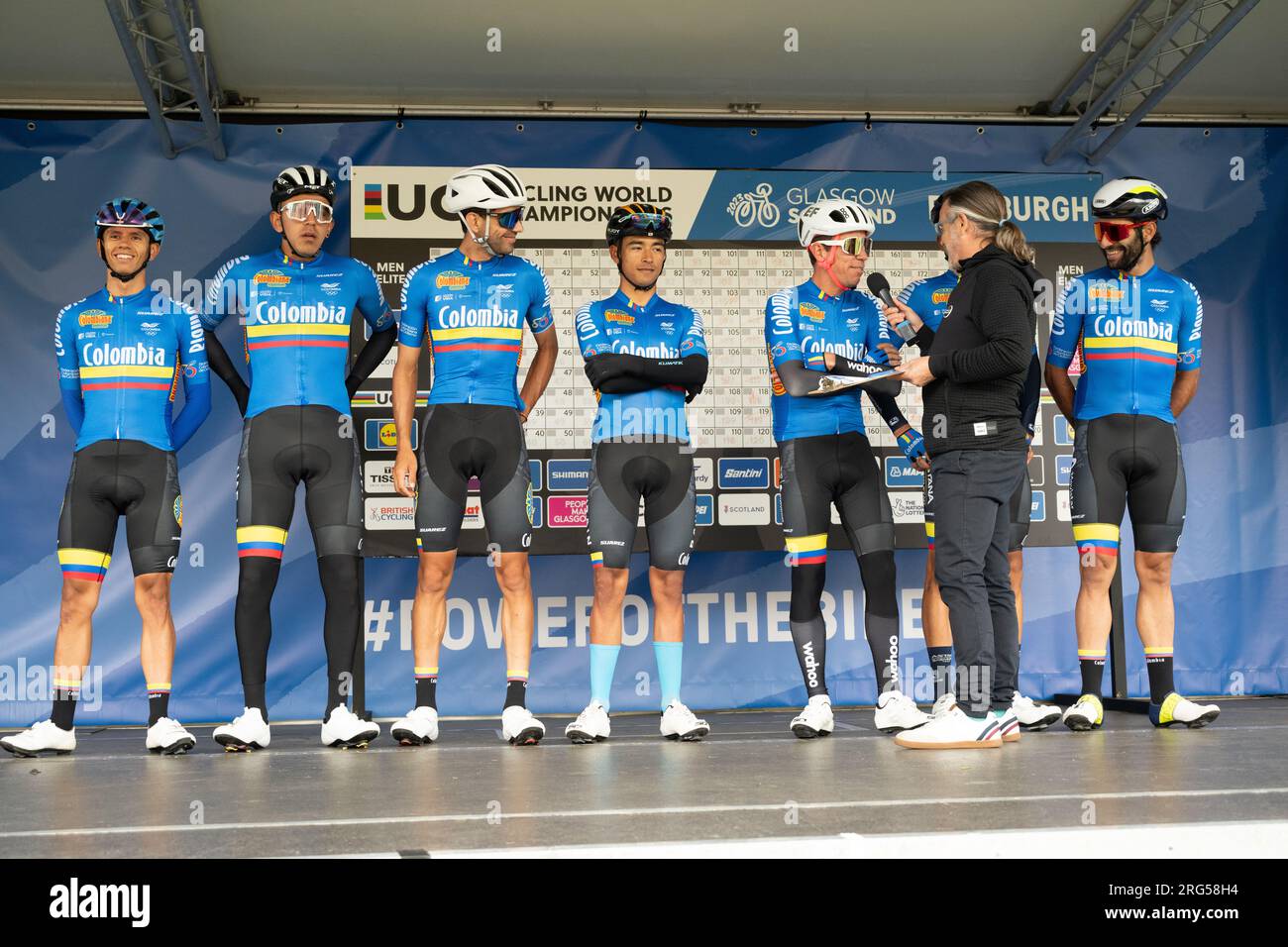 Team Colombia auf die Bühne, um sich vor der Elite Men's Road Race UCI World Championships in Edinbugh, Schottland, anzumelden Stockfoto