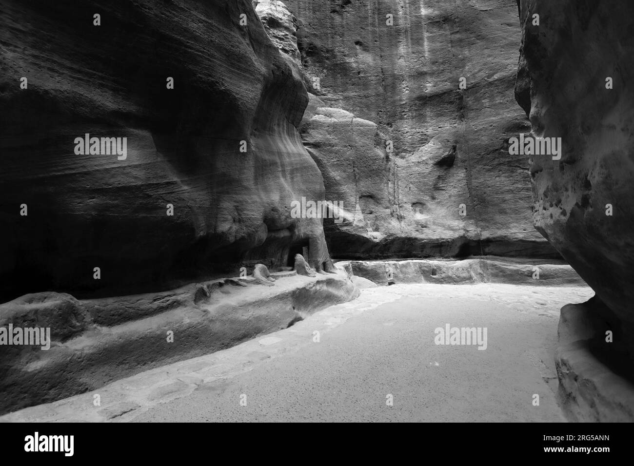 Der Al-Siq, der Haupteingang Canyon nach Petra, Jordanien, Naher Osten Stockfoto