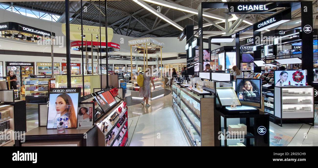 Duty-Free-Shop, Flughafen Eleftherios Venizelou, Athen, Griechenland, Südeuropa Stockfoto