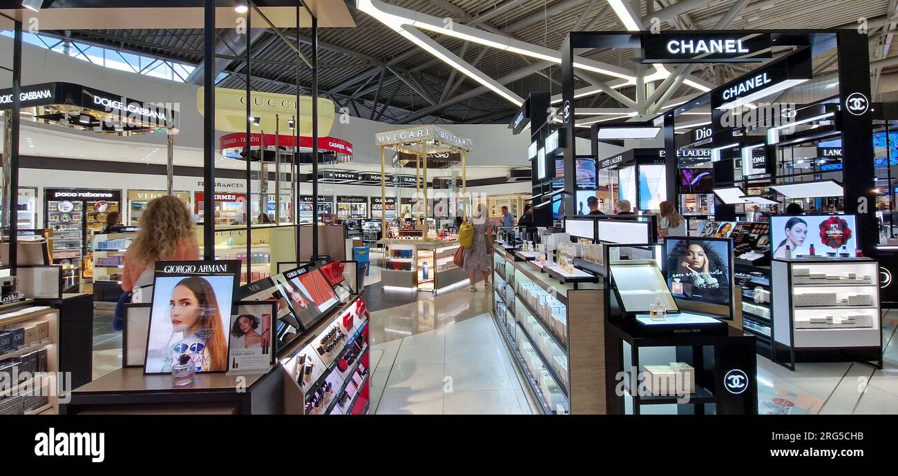 Duty-Free-Shop, Flughafen Eleftherios Venizelou, Athen, Griechenland, Südeuropa Stockfoto