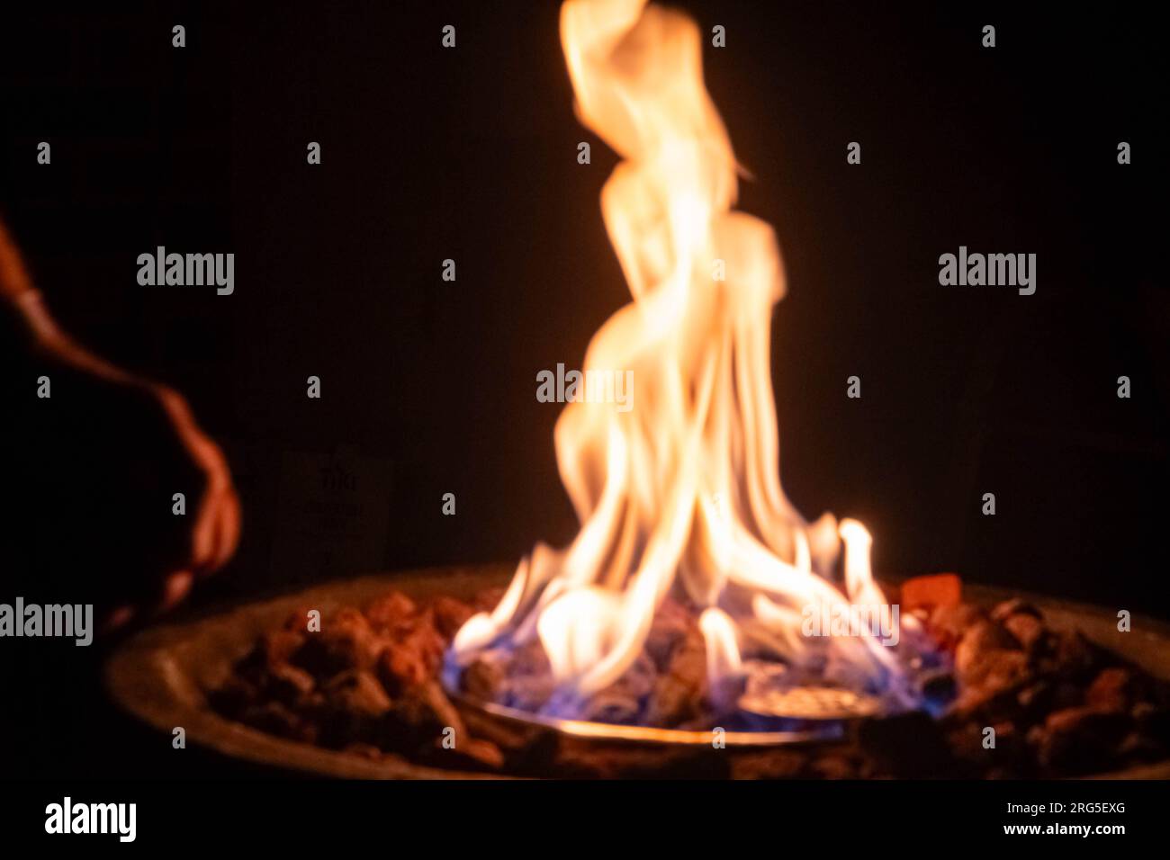 Flame Bone Fire Hintergrund kopieren Raum Grafikressourcen selektiver Fokus Stockfoto