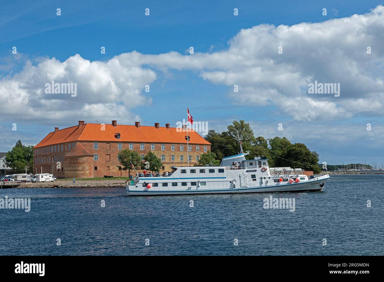 Schloss, Ausflugsboot Feodora II, Sønderborg, Syddanmark, Dänemark Stockfoto