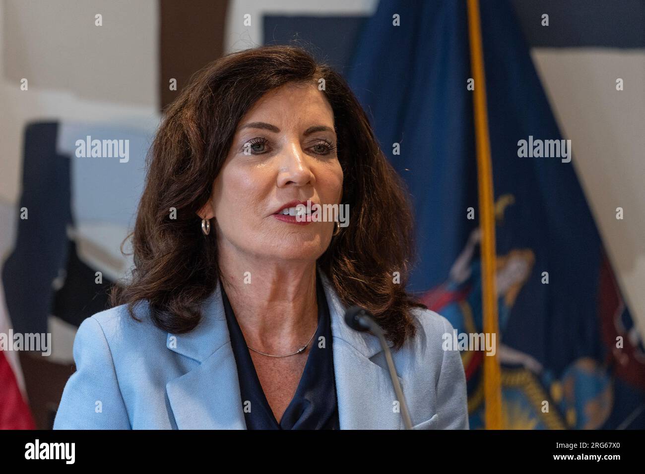 Harrison, USA. 07. Aug. 2023. Gouverneur Hochul spricht nach der
