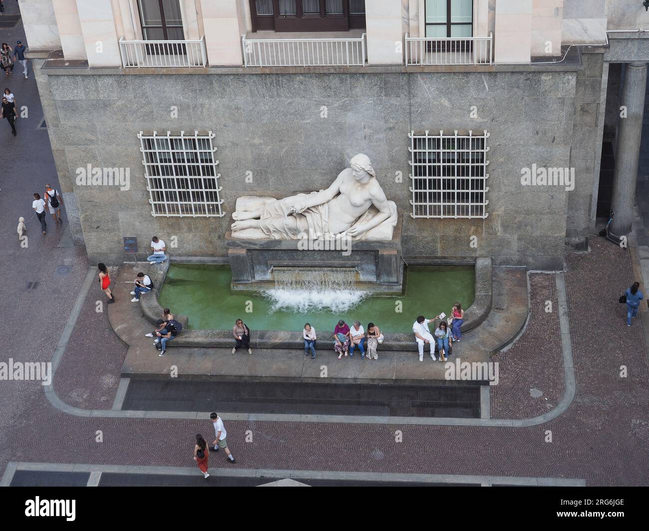 TURIN, ITALIEN - 11. JUNI 2023: Aus der Vogelperspektive auf dem Platz des Piazza CLN Comitato di Liberazione Nazionale Stockfoto