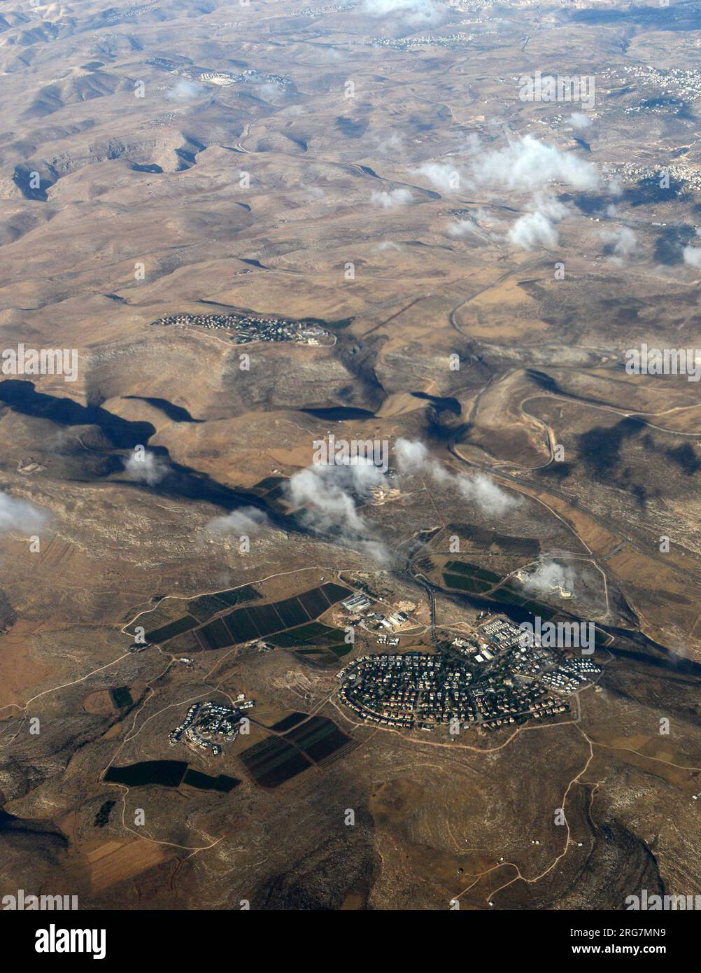 Luftaufnahme der israelischen Siedlungen Kohav Hashahar und Rimonim im Westjordanland, Israel/Palästina Stockfoto