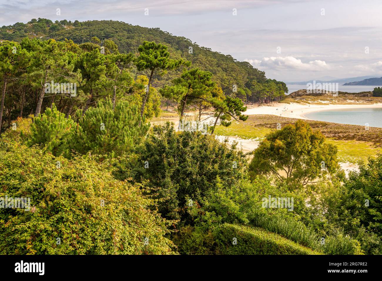 Blick auf Playa de Rodas Sandstrand, Cies Inseln, Atlantikinseln Galicien Maritime Terrestrial Nationalpark, Spanien Stockfoto