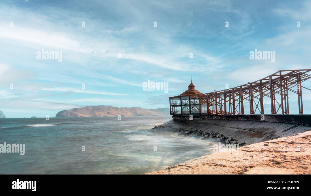 Callao, Lima, Peru. Blick auf La Punta Pier, Aussichtspunkt Stockfoto