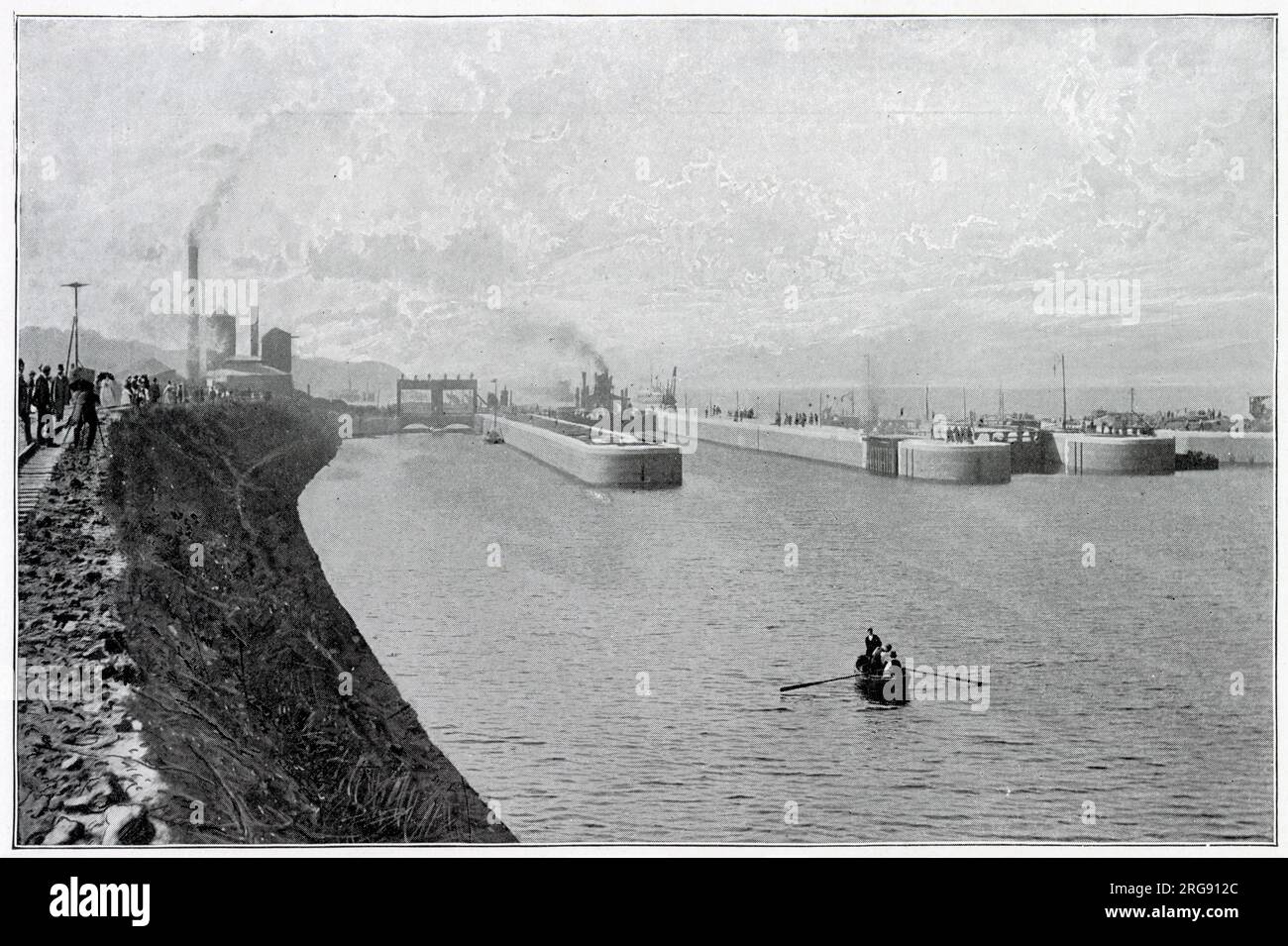 Der Bau eines Kanals (36 Meilen lang) für Seeschiffe zwischen der Stadt Manchester und der Mündung der Mersey habe sich als Ingenieurbüro ersten Ausmaßes erwiesen. Ein Foto zeigt die großen Schleusen in Eastham, der Punkt, an dem der Kanal in die Mersey eindringt, neun Meilen über Liverpool. Stockfoto